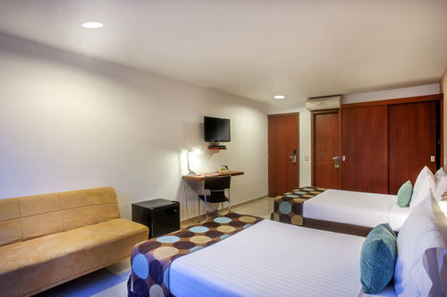 Ms Chipichape Hotel 3*
